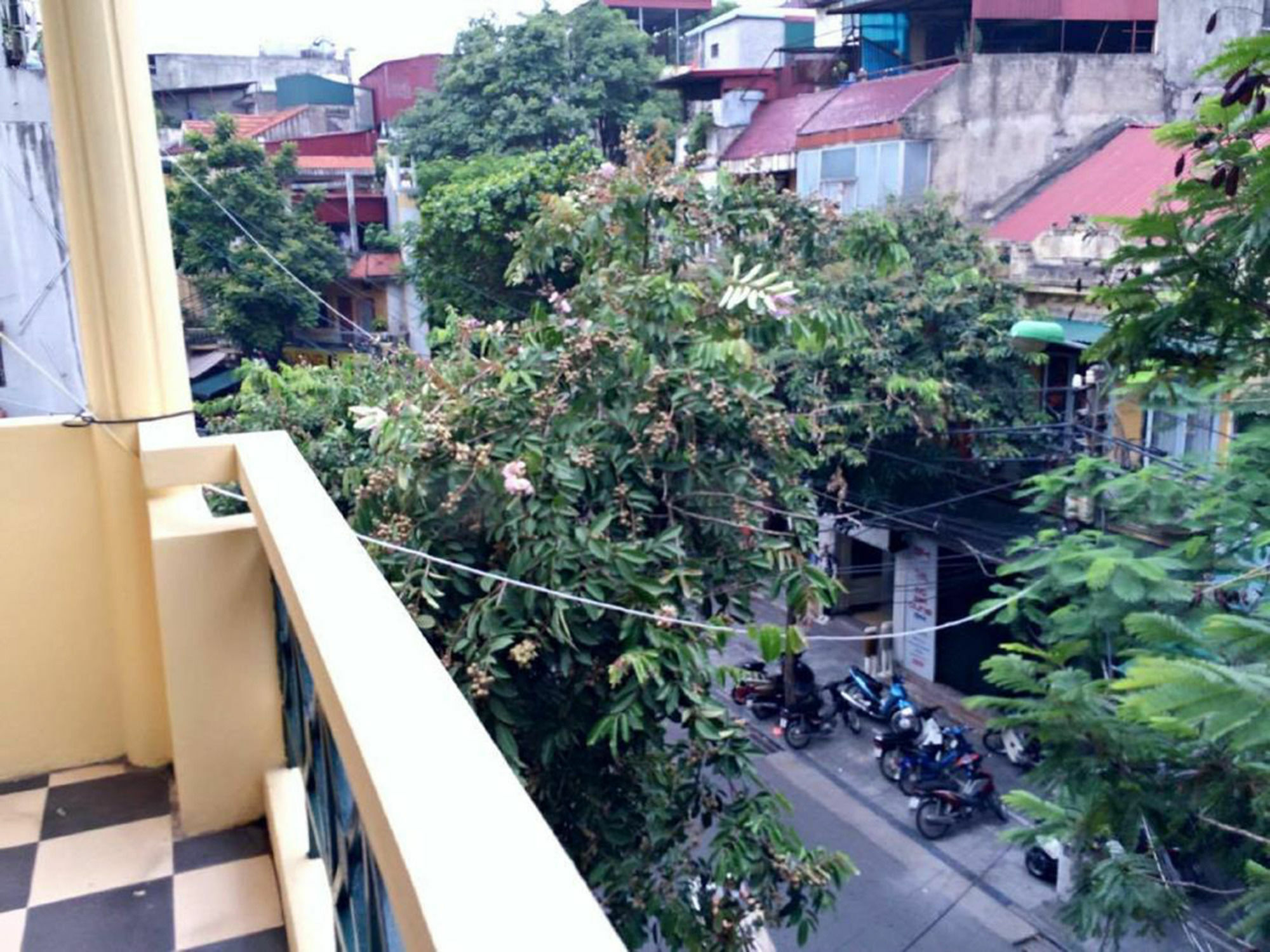 Thuc At 3Am Hostel Hanoi Bagian luar foto